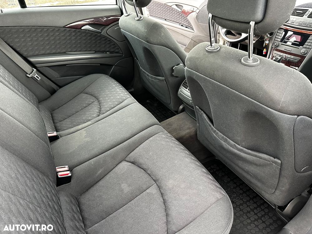 Mercedes-Benz E - 11