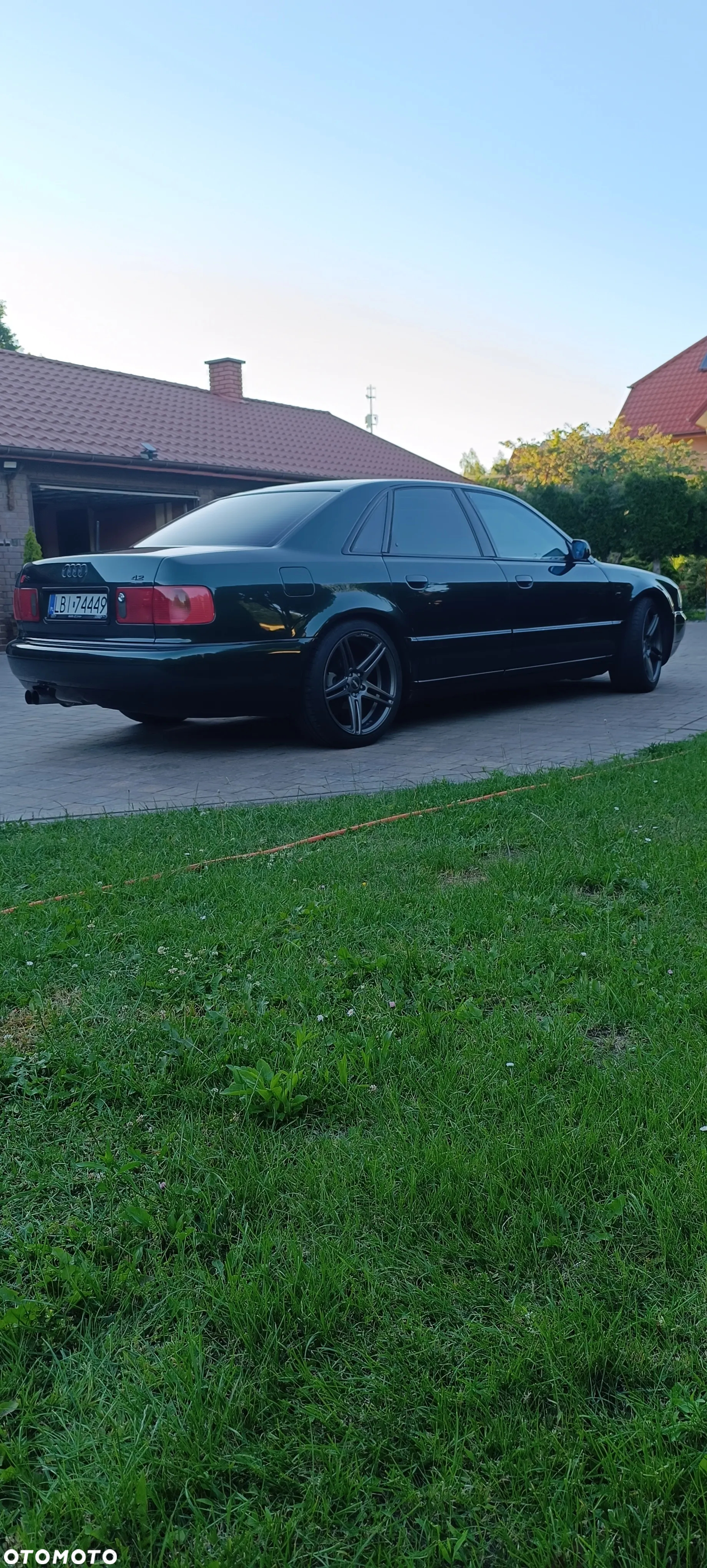 Audi A8 4.2 Quattro - 3