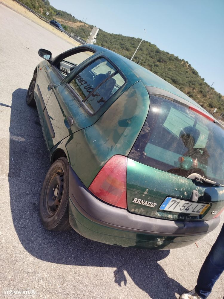Renault Clio 1.2 - 6