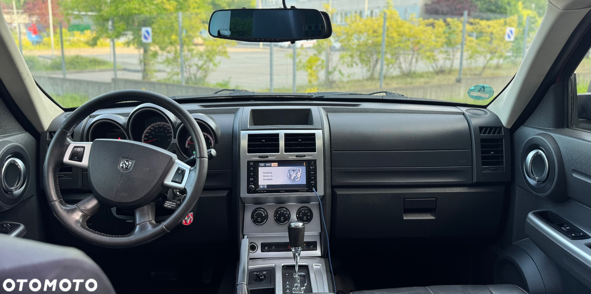 Dodge Nitro - 7