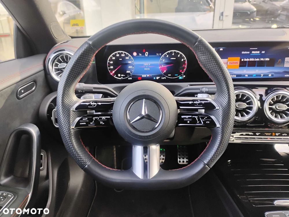 Mercedes-Benz CLA 180 mHEV AMG Line 7G-DCT - 18