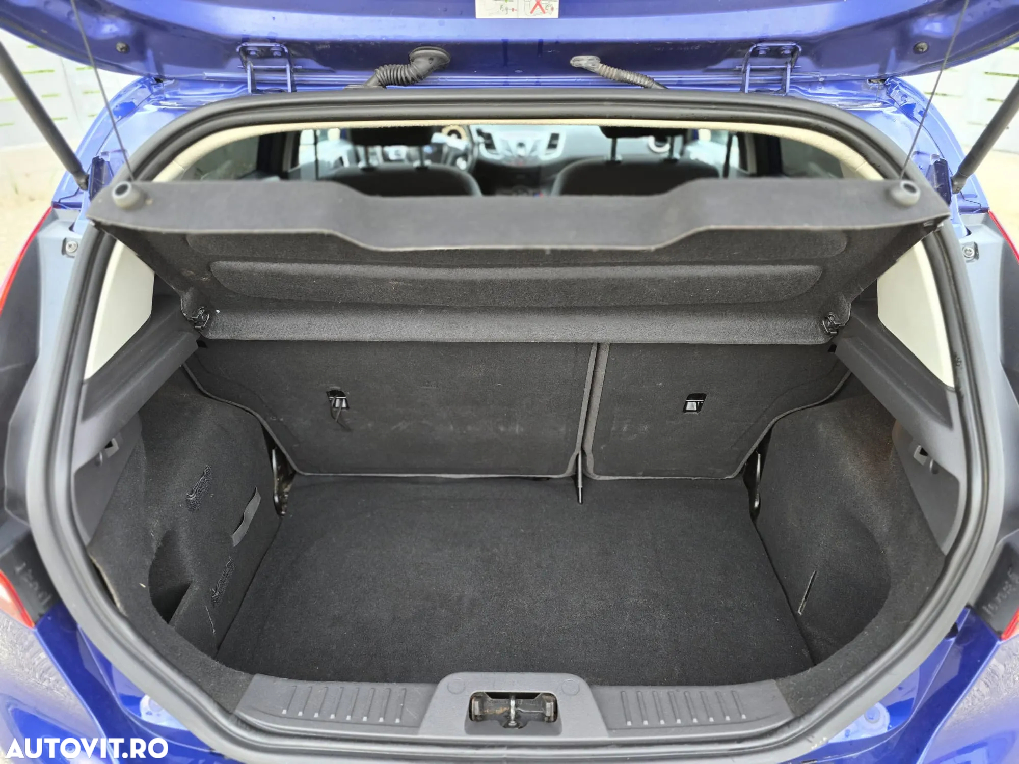 Ford Fiesta 1.6 TDCi DPF Trend - 13