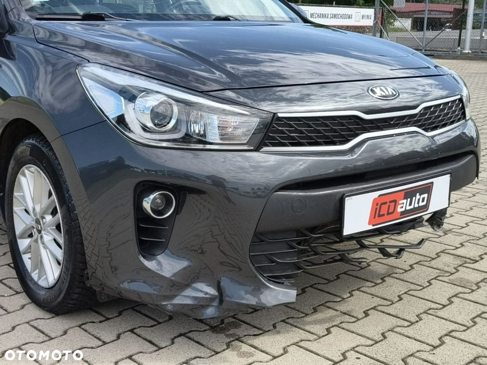 Kia Rio - 23