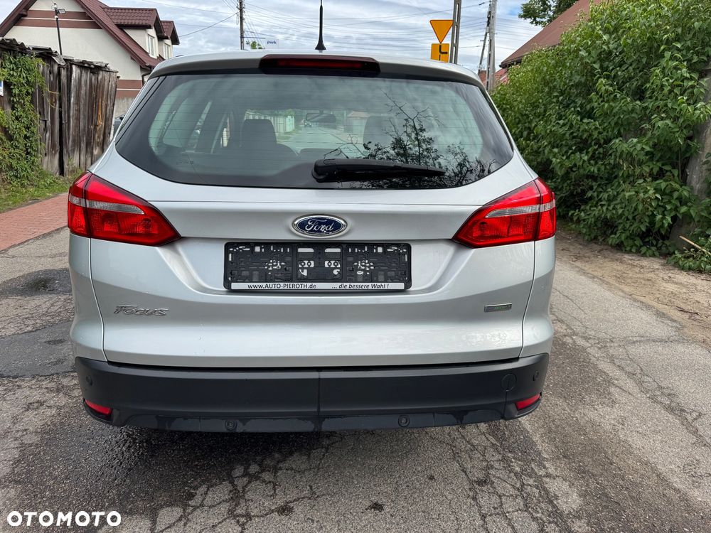 Ford Focus 1.0 EcoBoost Edition - 4