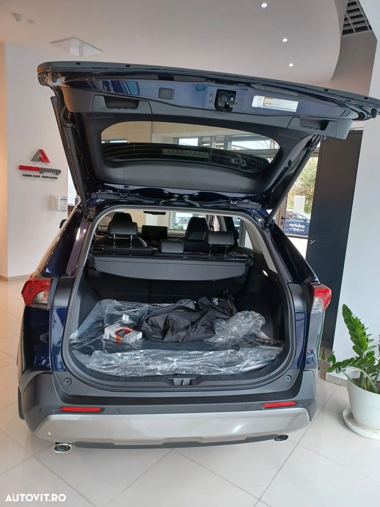 Toyota RAV4 - 4