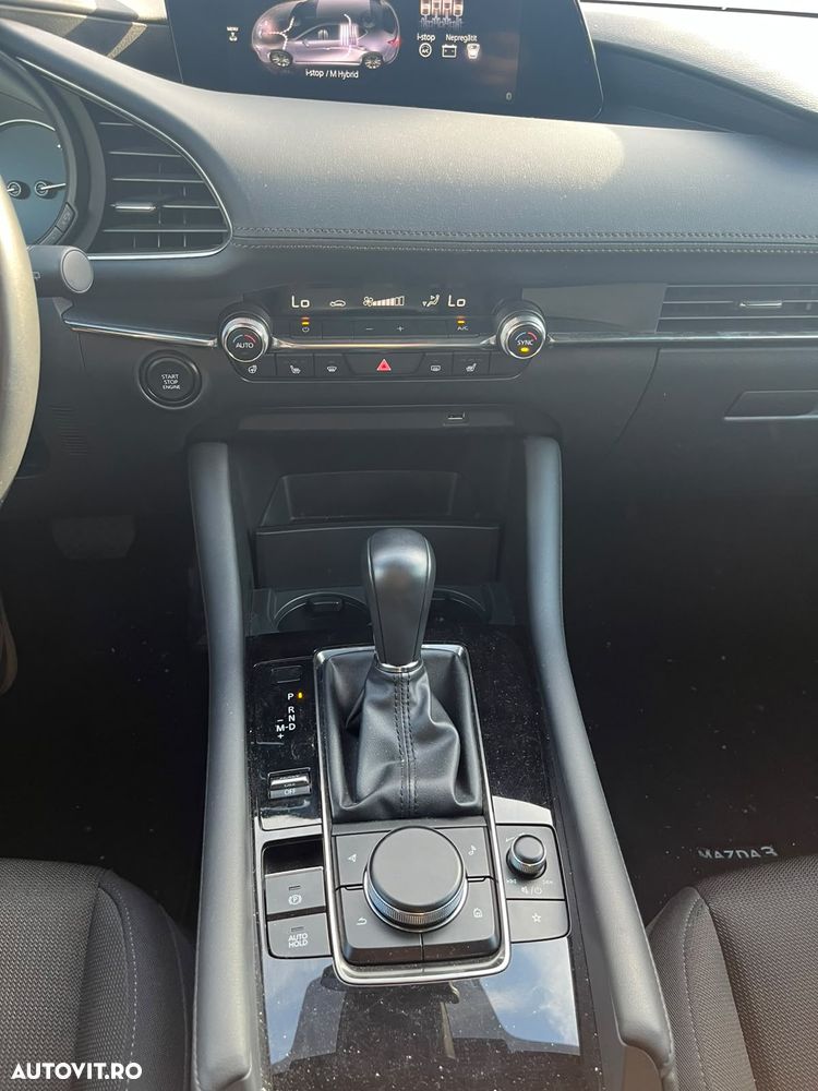 Mazda 3 e-Skyactiv G122 AT MHEV Plus - 3