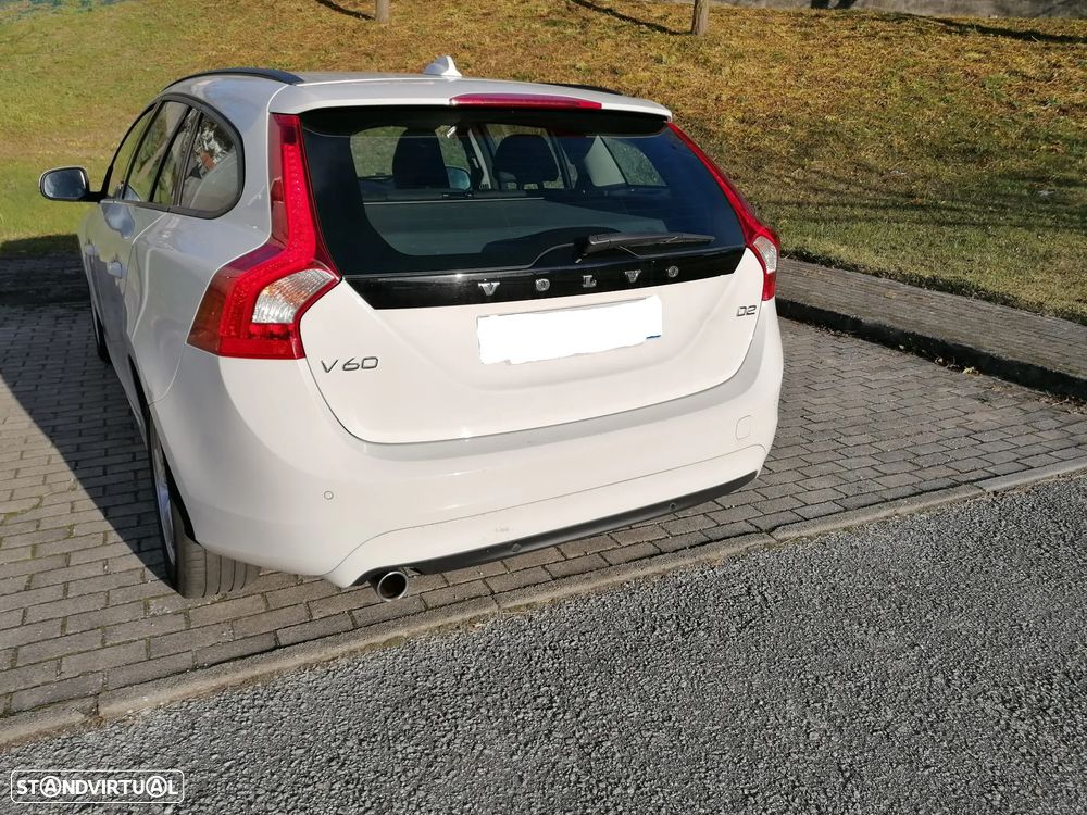 Volvo V60 D2 Kinetic - 5