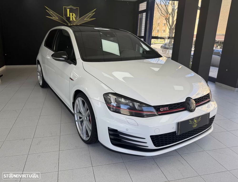 VW Golf 2.0 TSi GTi DSG Performance - 1