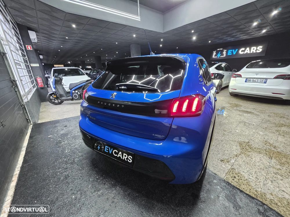 Peugeot e-208 Allure Pack - 18