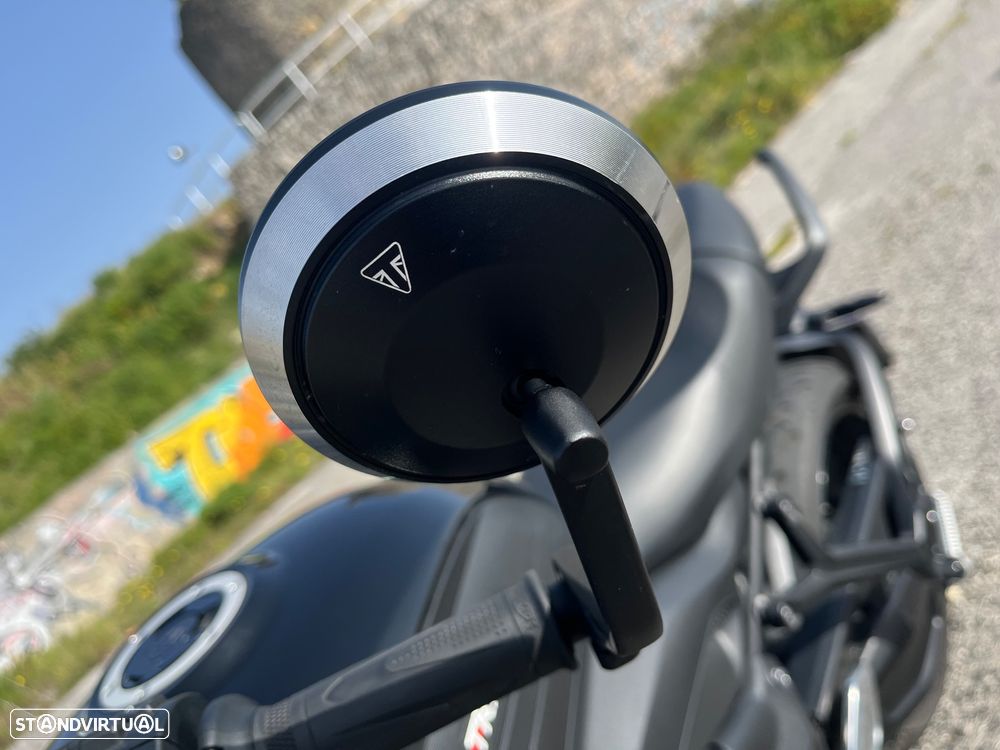 Triumph Trident - 15