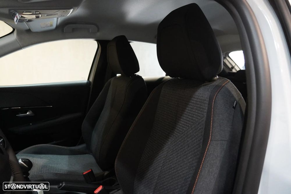 Peugeot 208 - 27