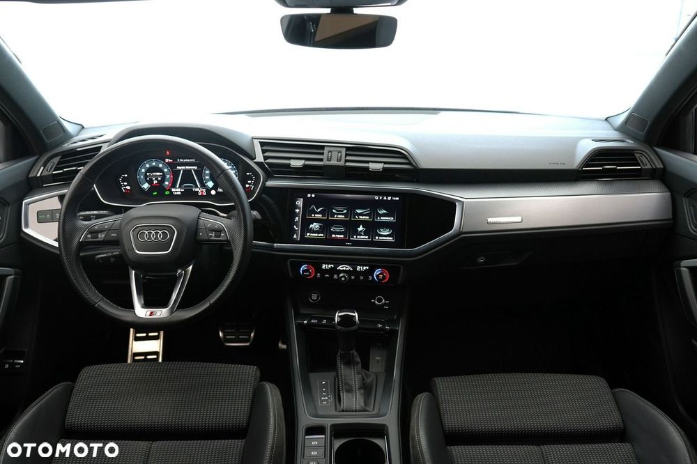Audi Q3 - 24