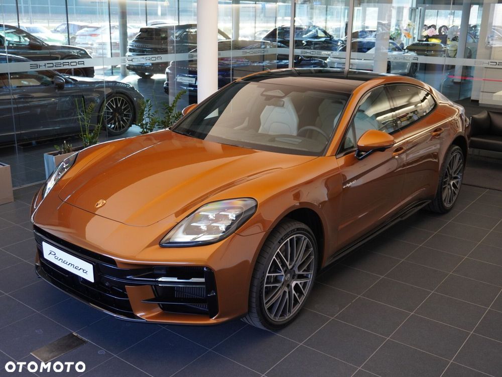 Porsche Panamera 4 E-Hybrid PHEV - 9