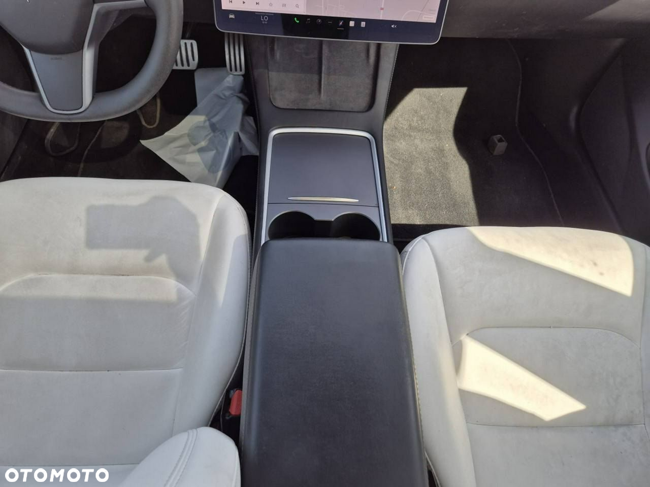 Tesla Model 3 - 12
