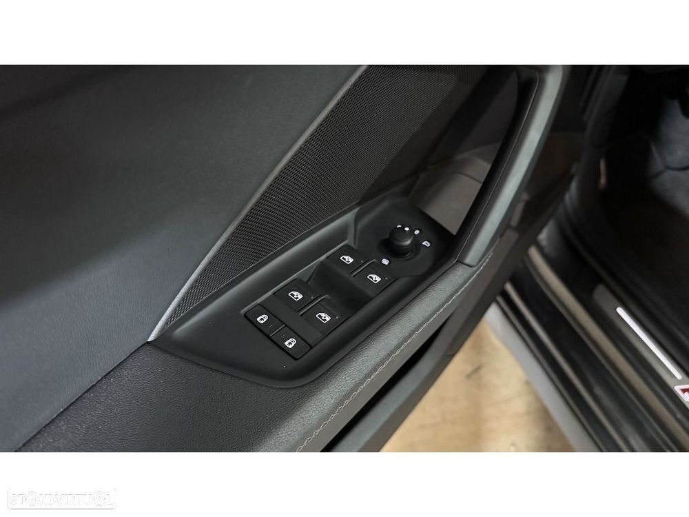Audi A3 Sportback 35 TDI S line S tronic - 27