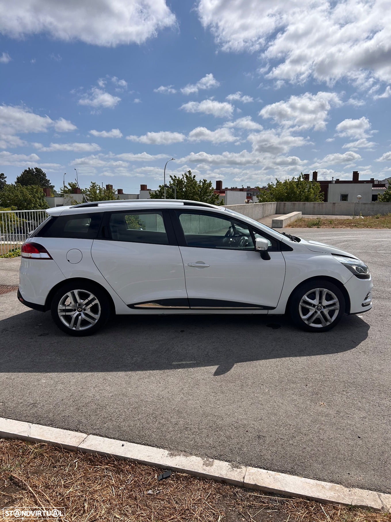 Renault Clio Sport Tourer Energy dCi 90 Business - 8