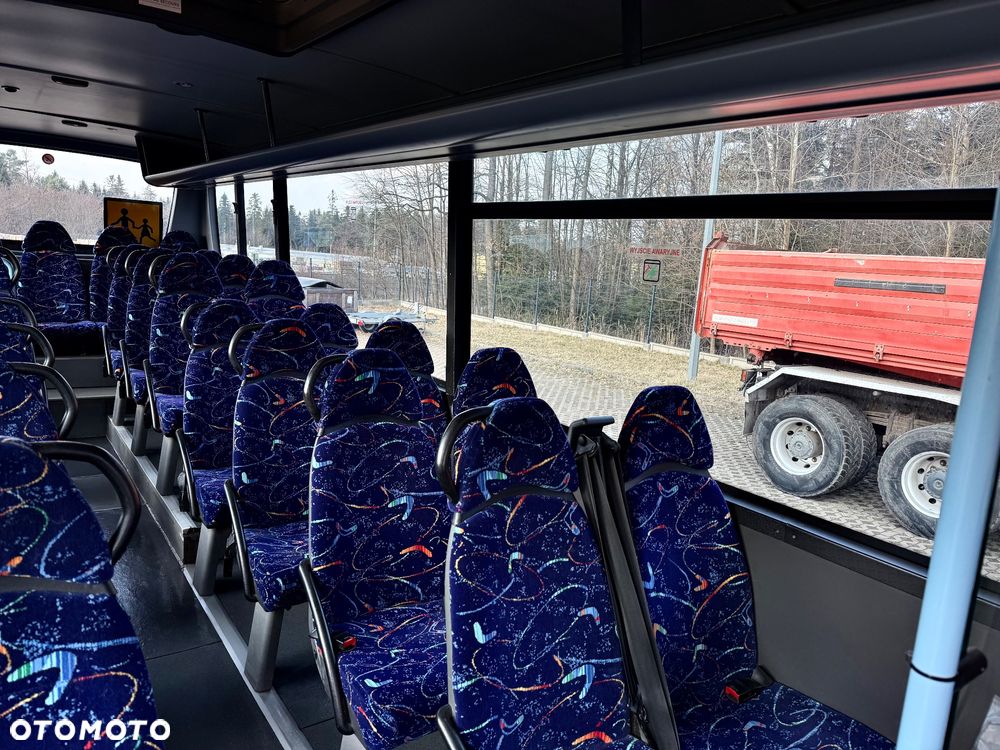 Mercedes-Benz Mediano 815 - 19