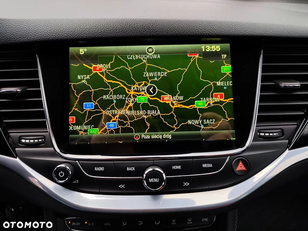 Opel Astra 1.4 Turbo Innovation - 23