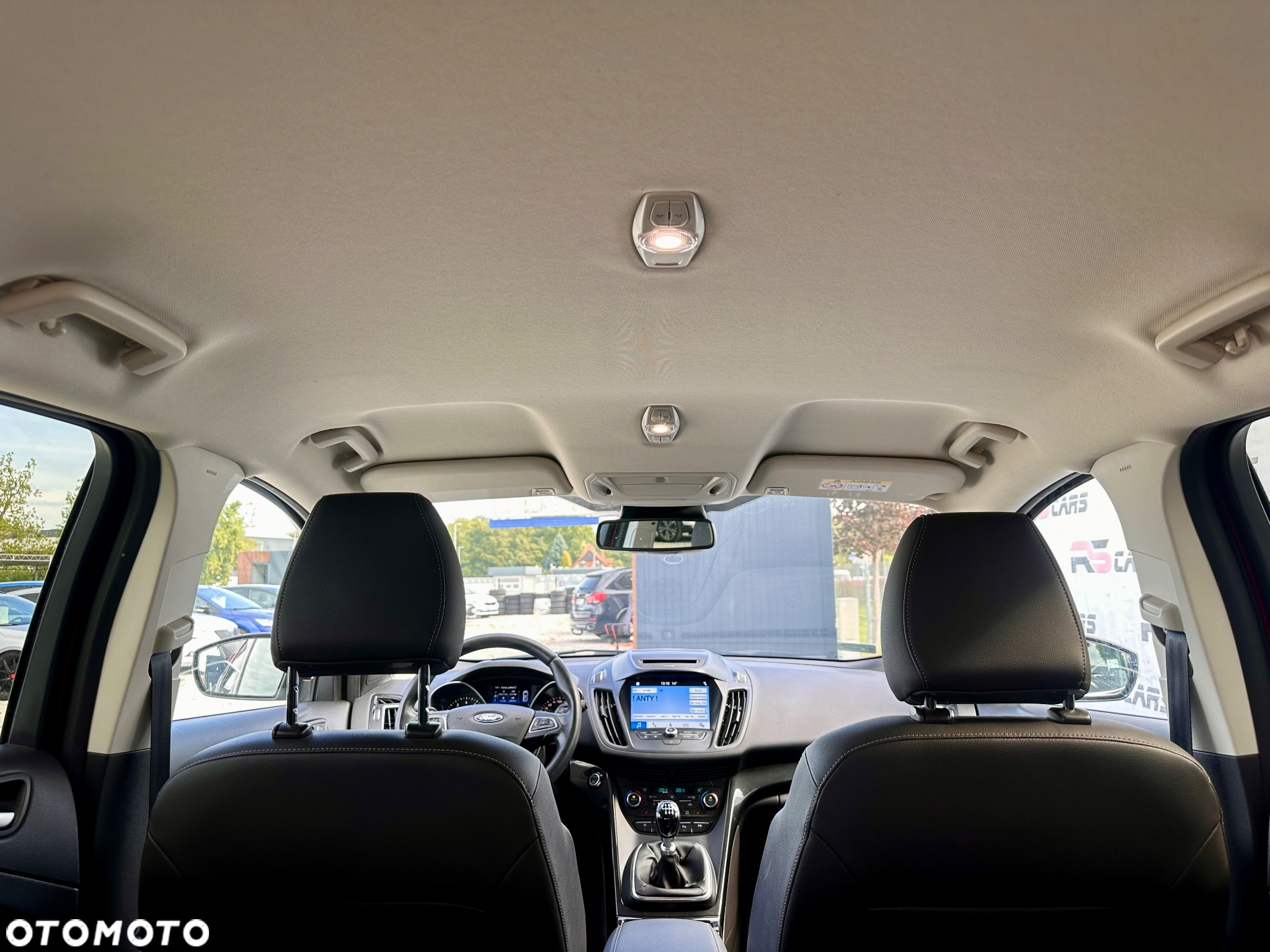 Ford Kuga 1.5 EcoBoost 2x4 Titanium - 12