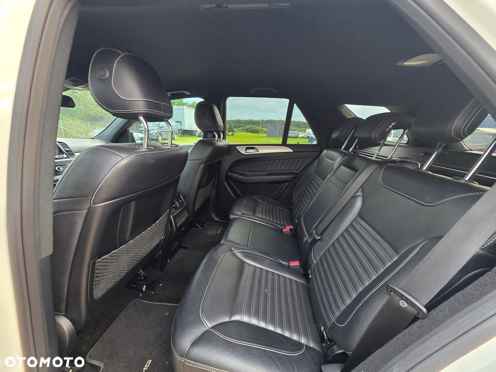 Mercedes-Benz GLE 350 d 4Matic 9G-TRONIC AMG Line - 26