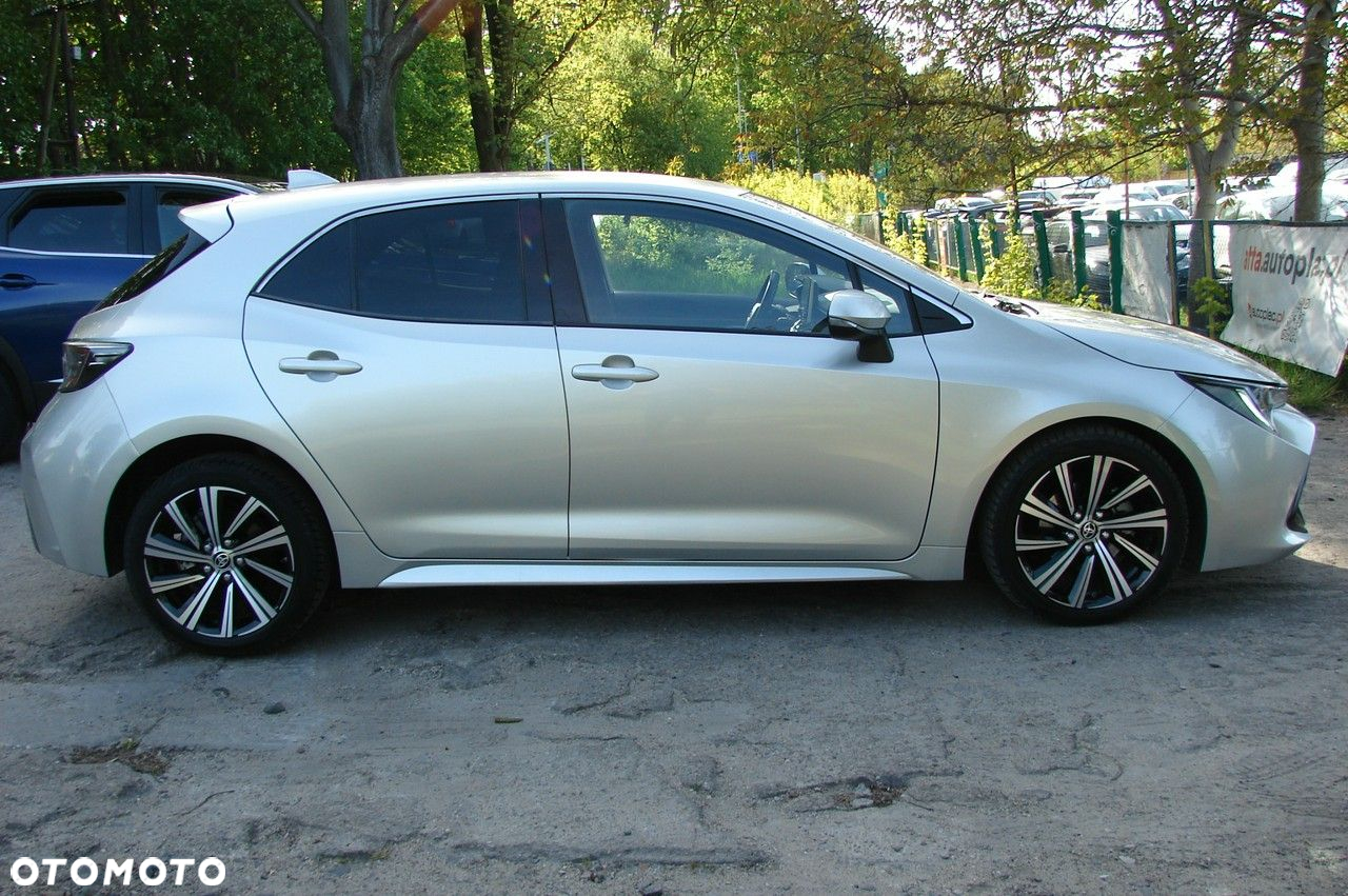 Toyota Corolla - 28