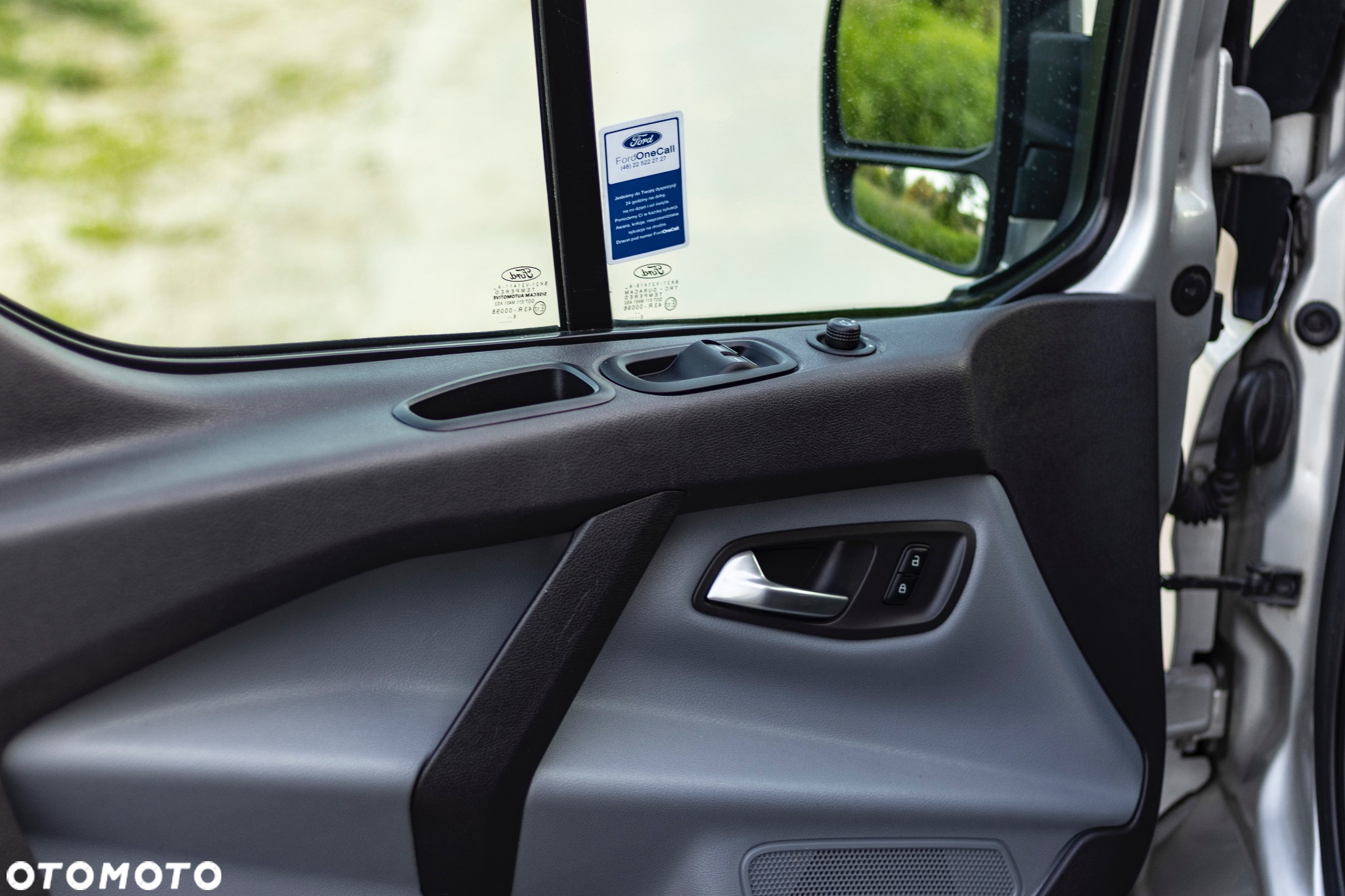 Ford Transit Custom 290 L2H1 Limited - 13