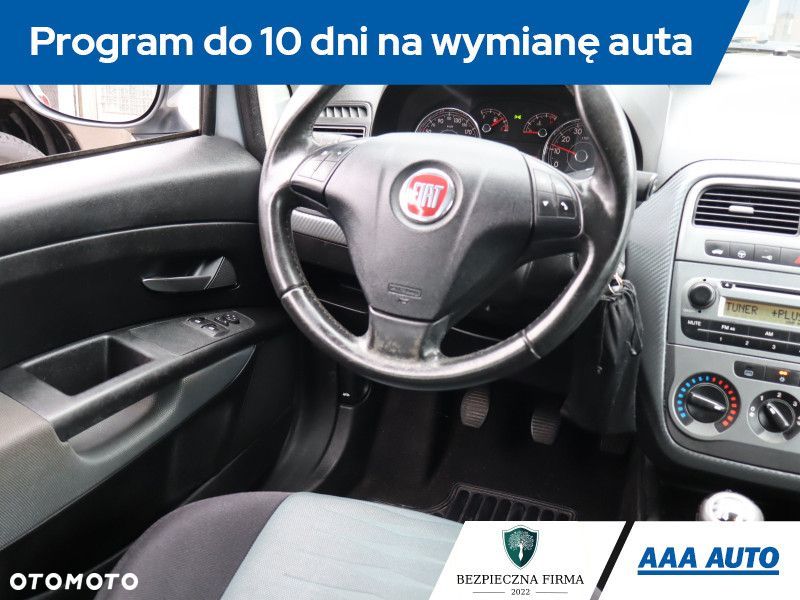 Fiat Grande Punto - 8
