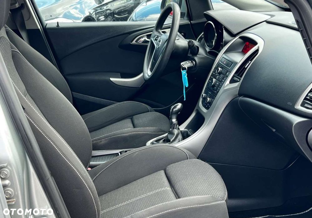 Opel Astra - 11