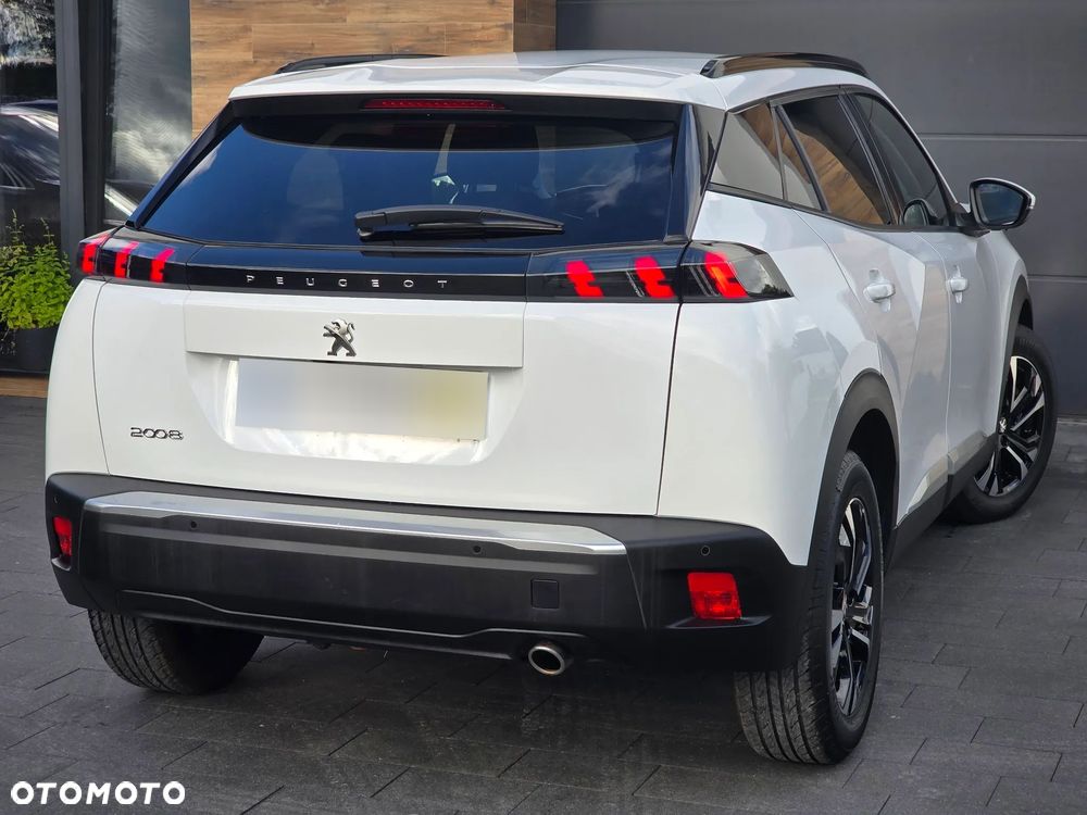 Peugeot 2008 1.5 BlueHDi Allure S&S EAT8 - 22