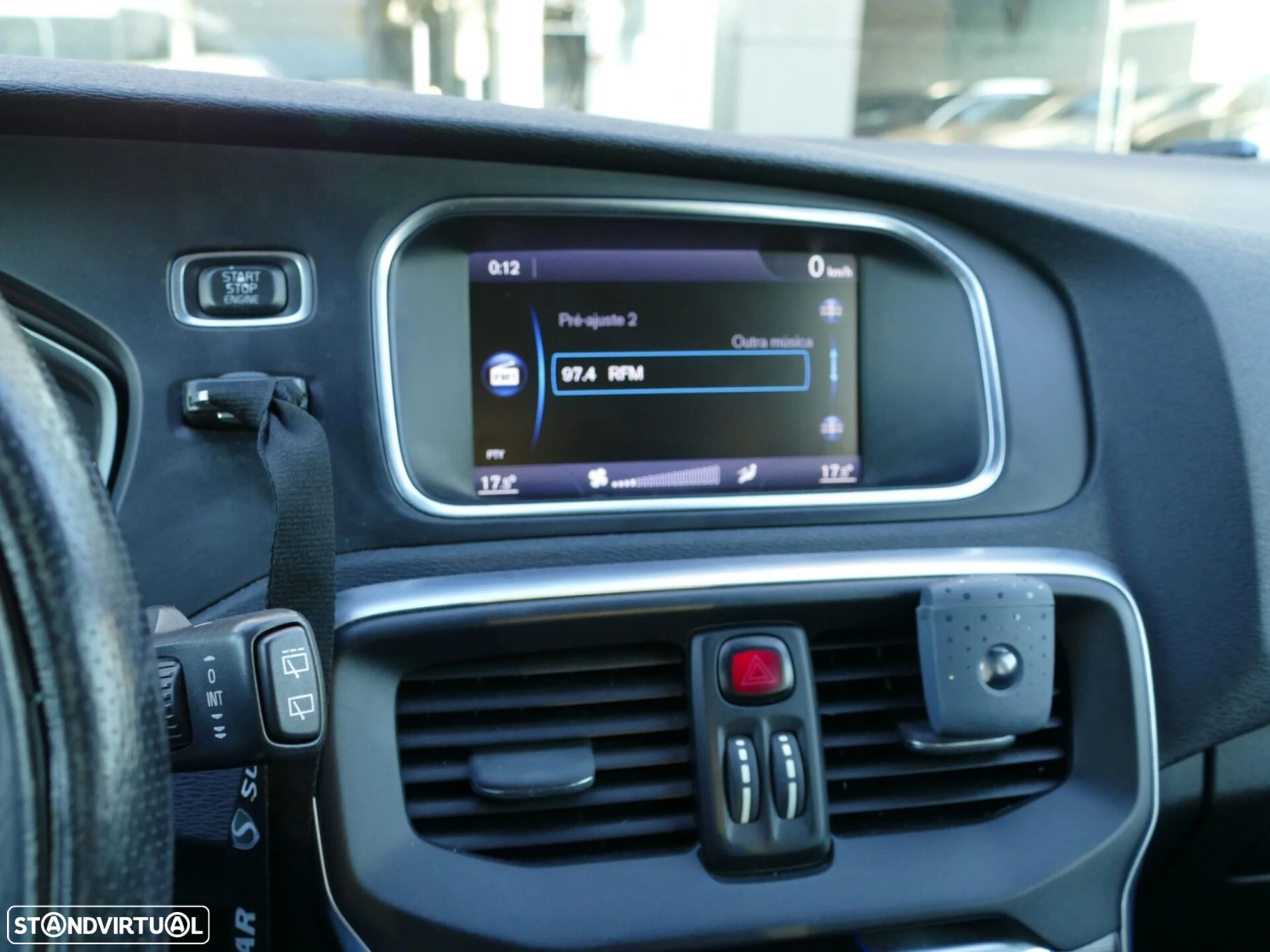 Volvo V40 2.0 D2 R-Design Momentum - 21
