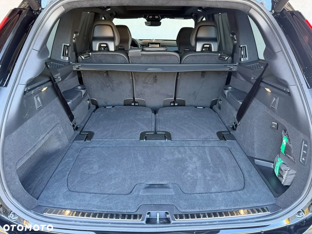 Volvo XC 90 T8 AWD Plug-In Hybrid Ultra Black Edition 7os - 17