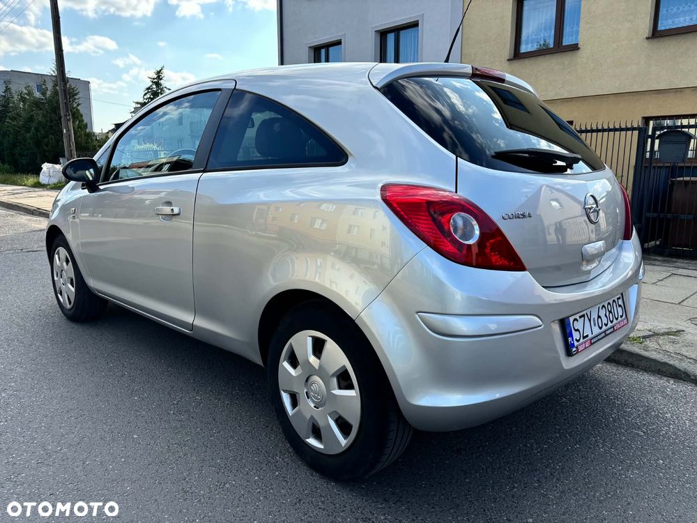 Opel Corsa 1.0 12V Essentia - 4