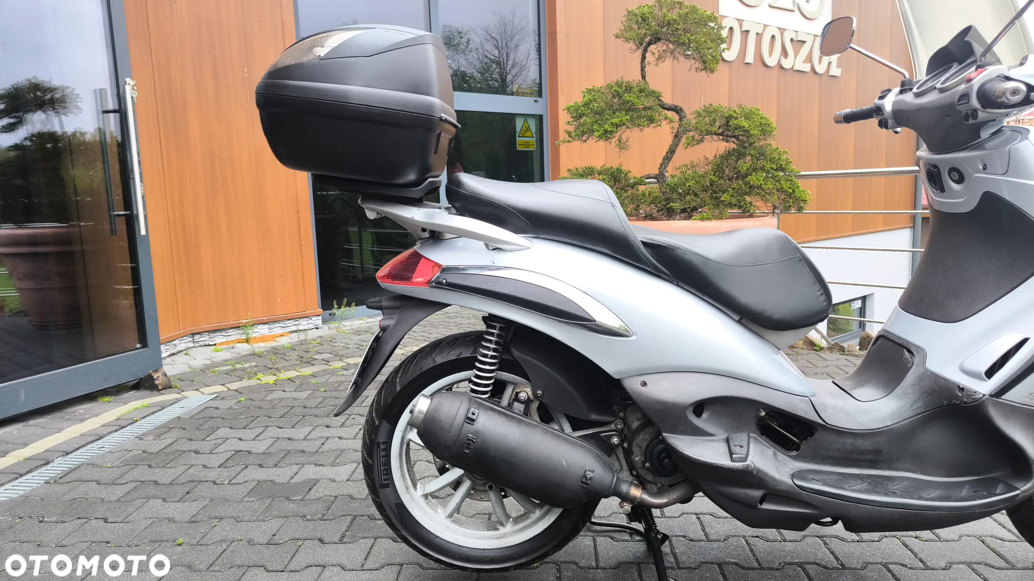 Piaggio Beverly - 16