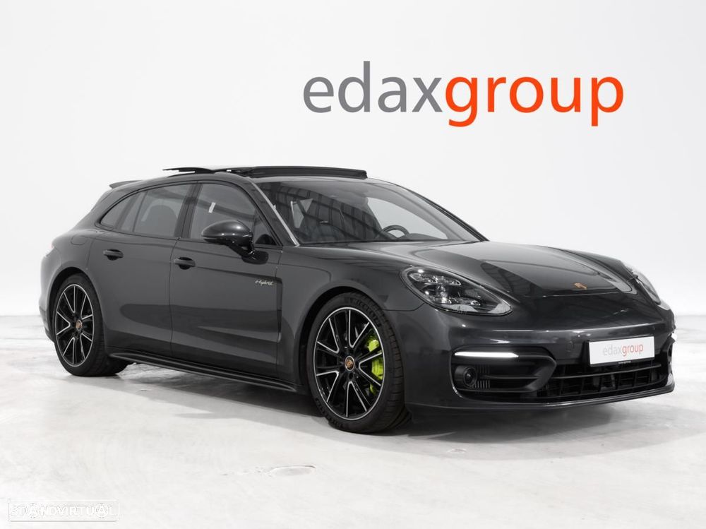 Porsche Panamera Sport Turismo 4S E-Hybrid - 1