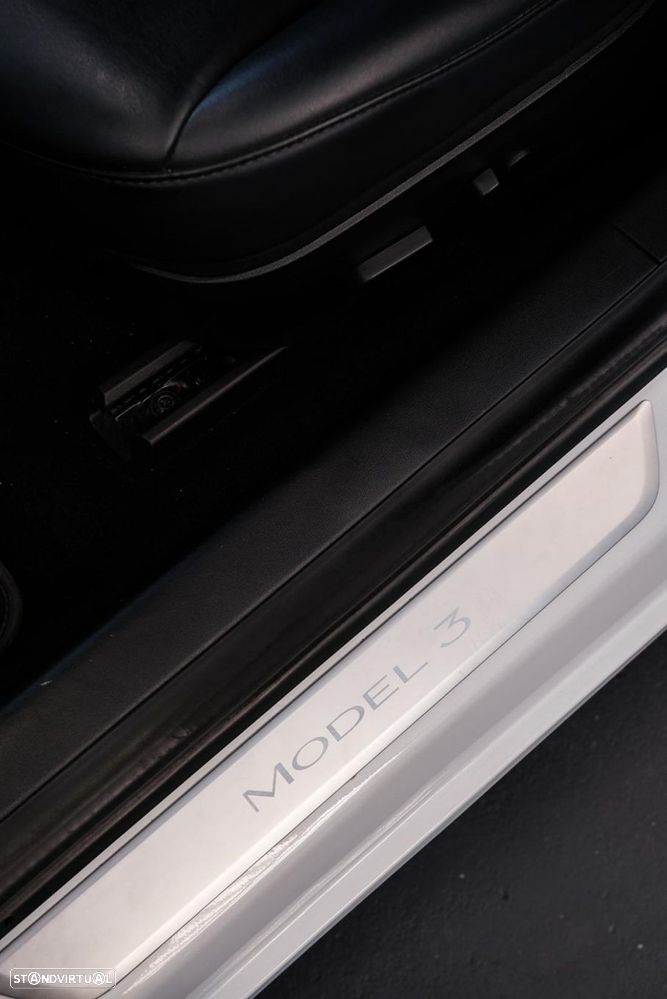 Tesla Model 3 Long-Range Dual Motor AWD - 8
