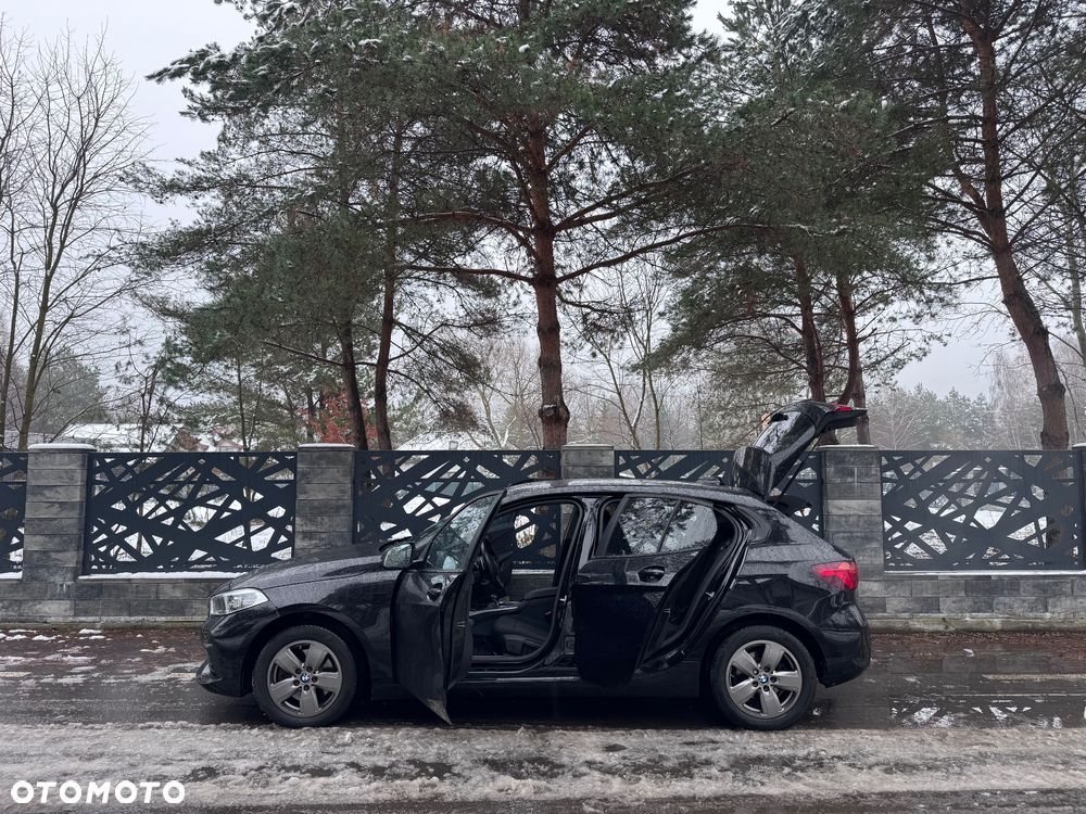 BMW Seria 1 118d M Sport Shadow - 35