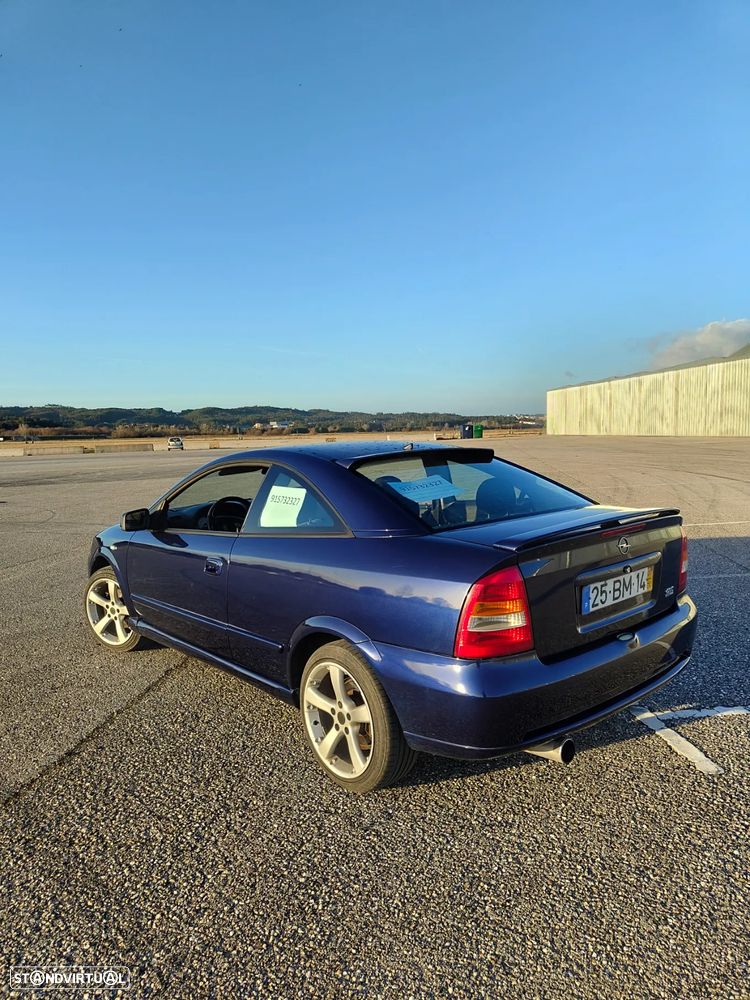 Opel Astra Coupe 1.8 16V - 5