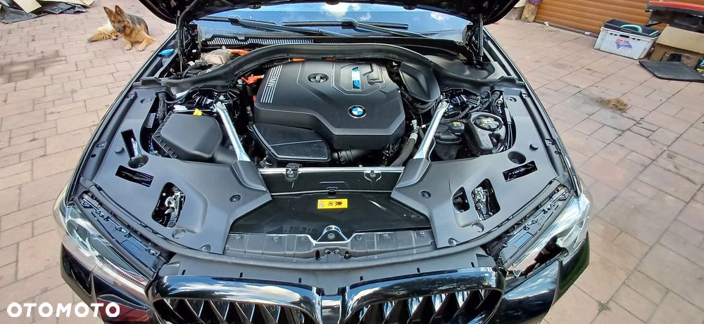 BMW Seria 5 530e xDrive - 27