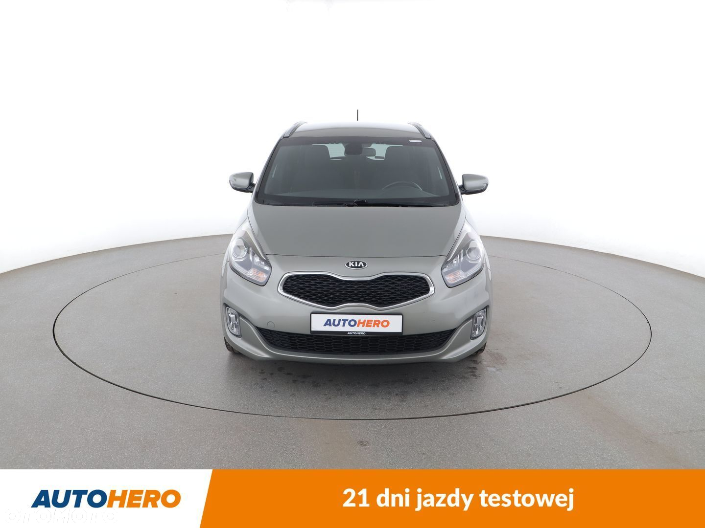 Kia Carens - 9