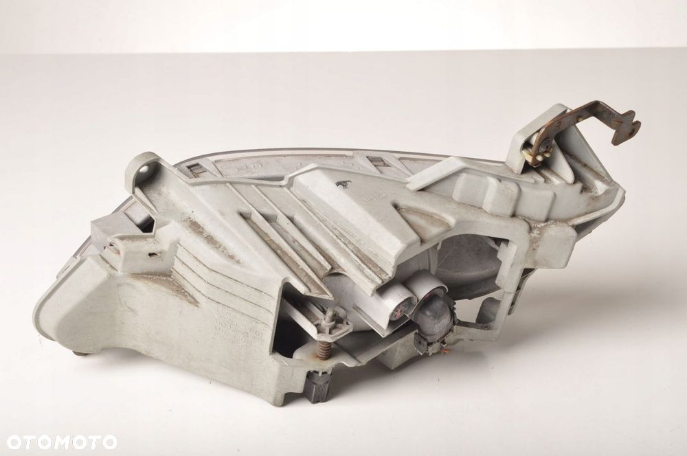 HYUNDAI VELOSTER I HALOGEN PRAWY 92202-2V000 - 4