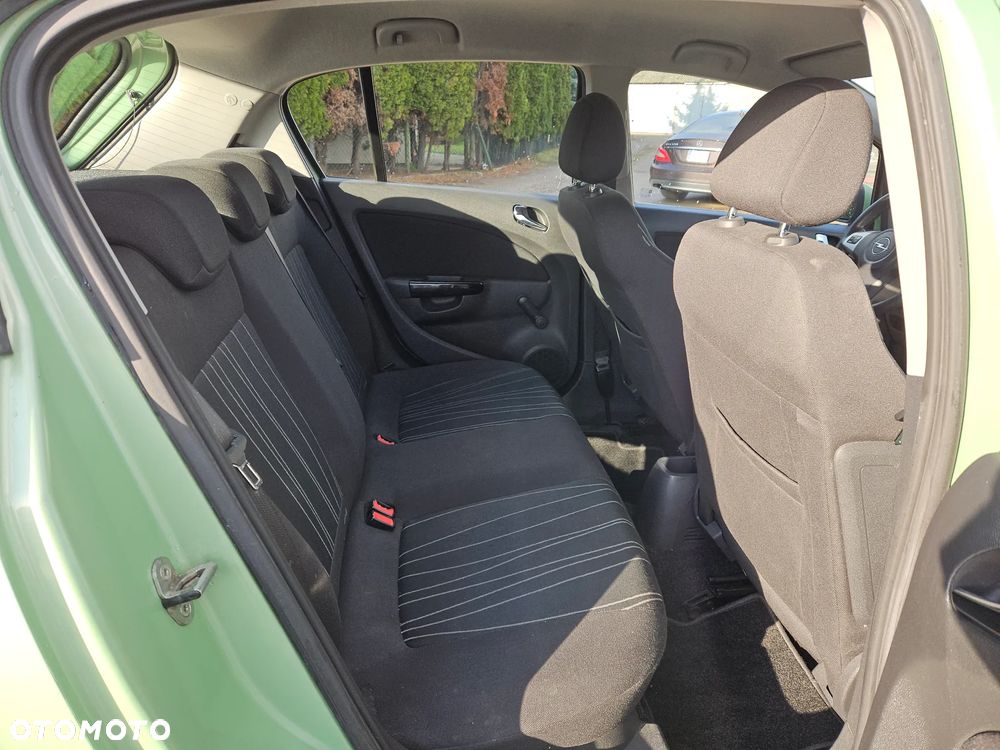 Opel Corsa 1.2 16V Edition - 16