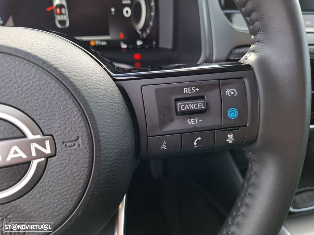 Nissan Qashqai 1.3 DIG-T Advance — fotografia 16