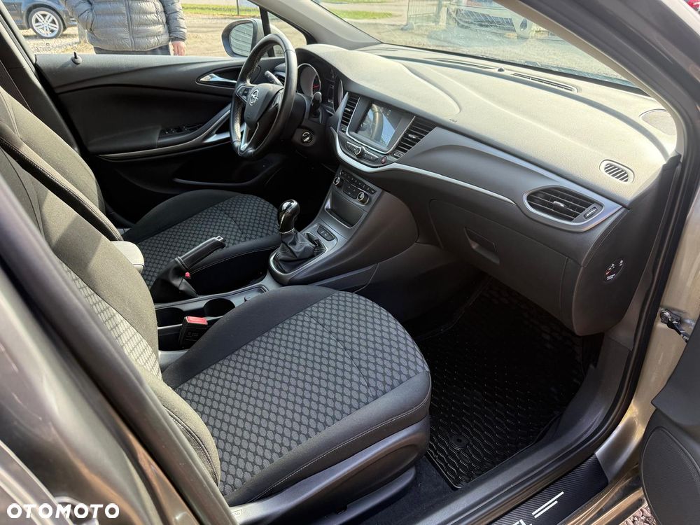 Opel Astra 1.4 T Enjoy - 22