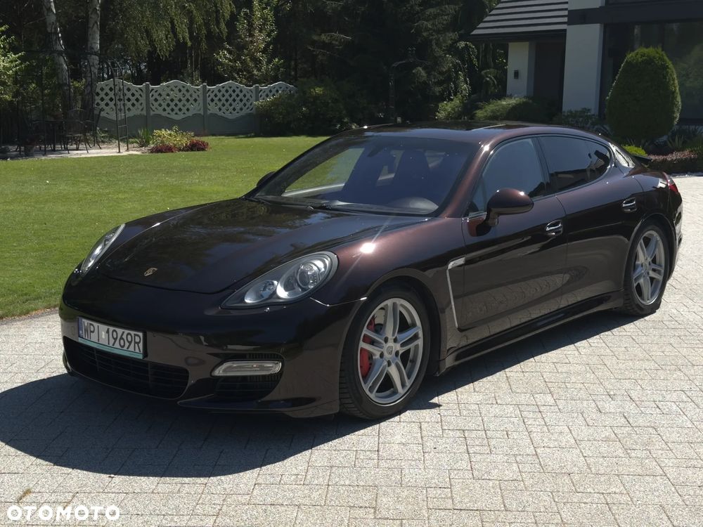 Porsche Panamera - 1