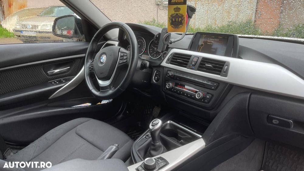 BMW Seria 3 316d - 14
