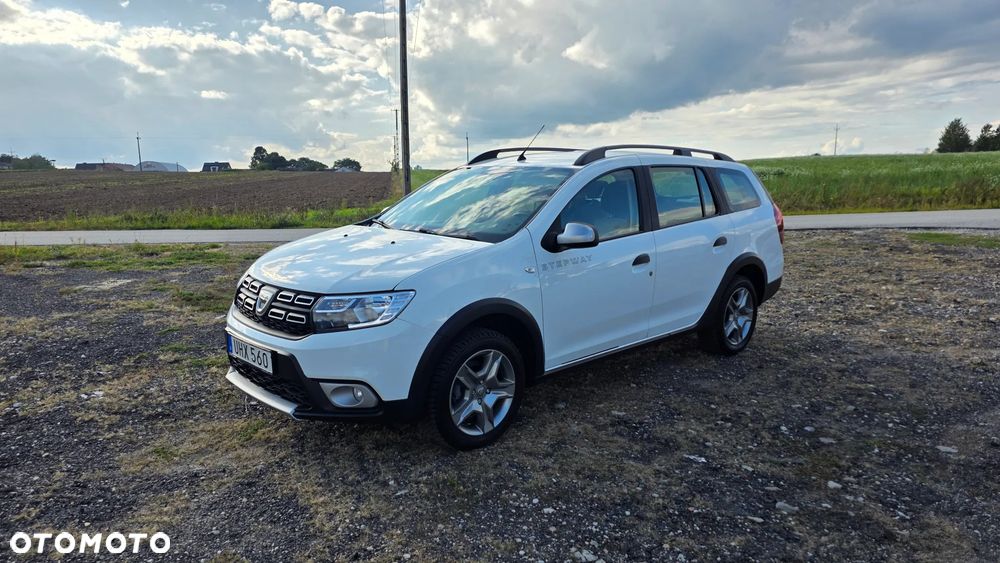 Dacia Logan TCe 90 S&S Easy-R Stepway Celebration - 1