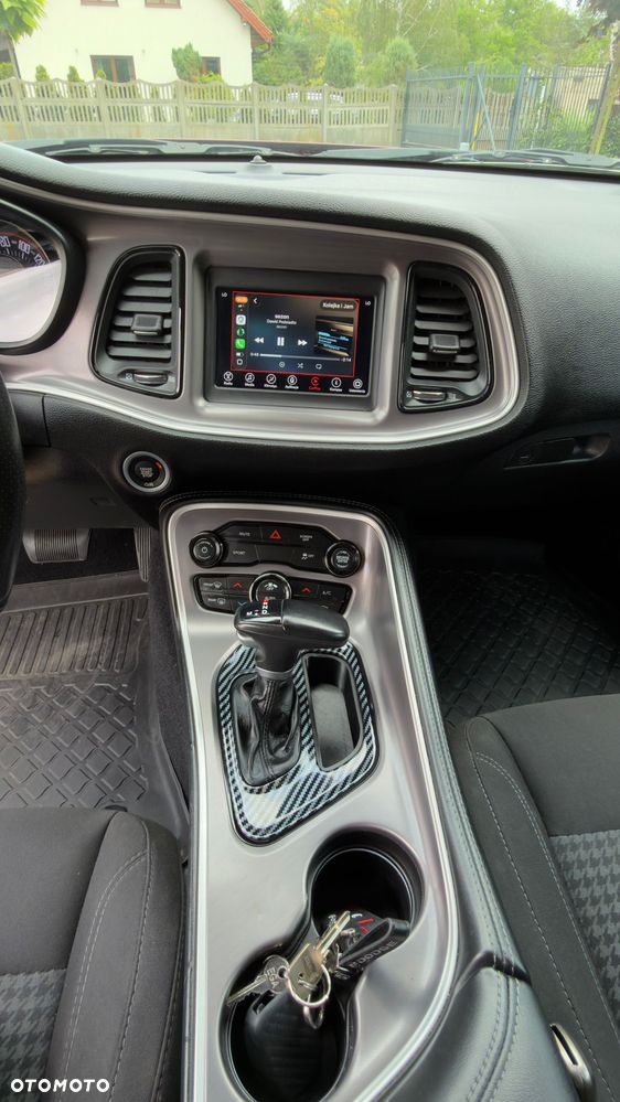 Dodge Challenger 3.6 SXT - 12