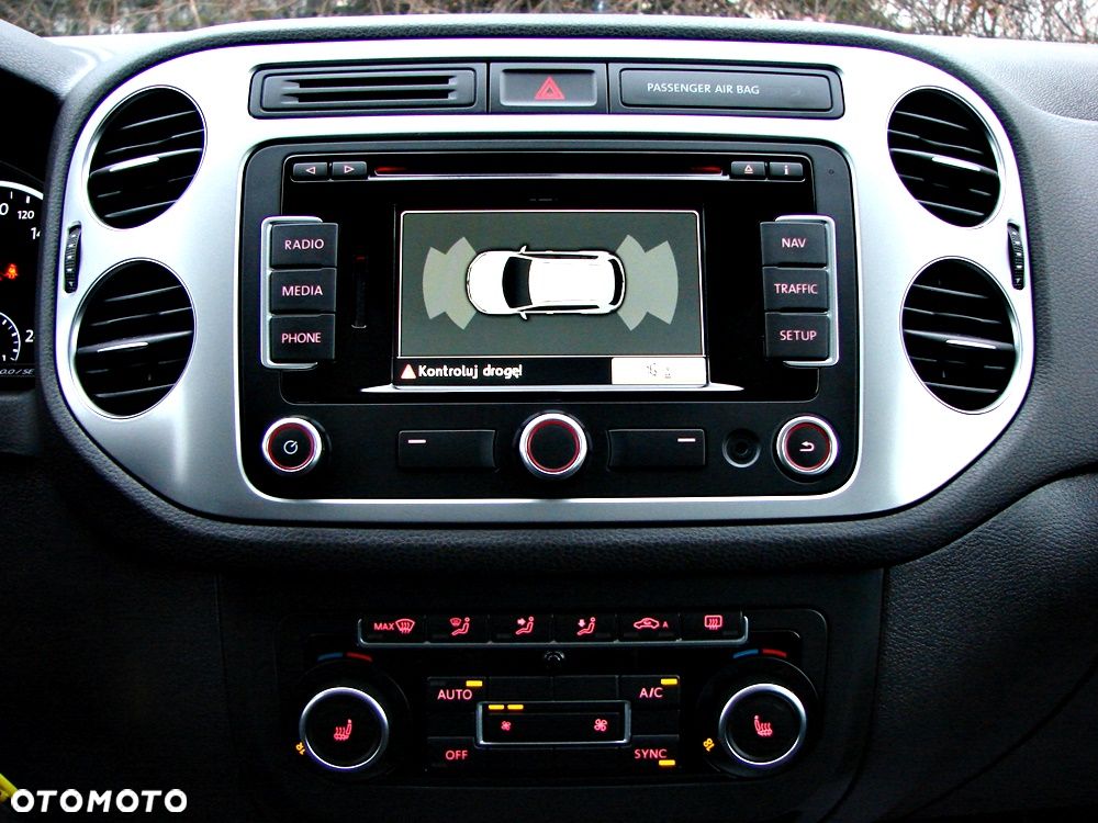 Volkswagen Tiguan 2.0 TDI DPF BlueMotion Technology Cup Sport & Style - 25