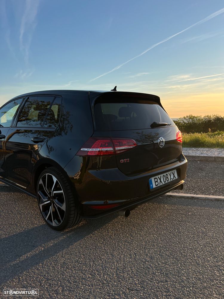 VW Golf GTI Performance BlueMotion DSG - 6