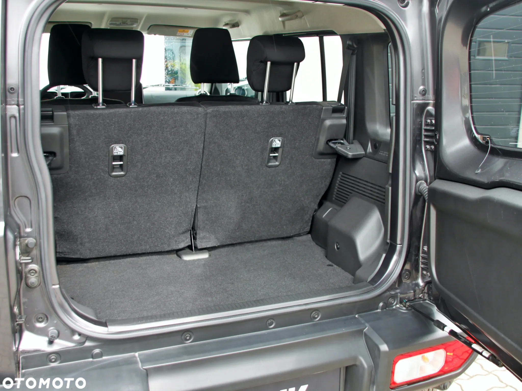 Suzuki Jimny 1.5 Premium - 16